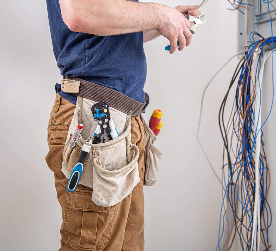 Electrician 3
